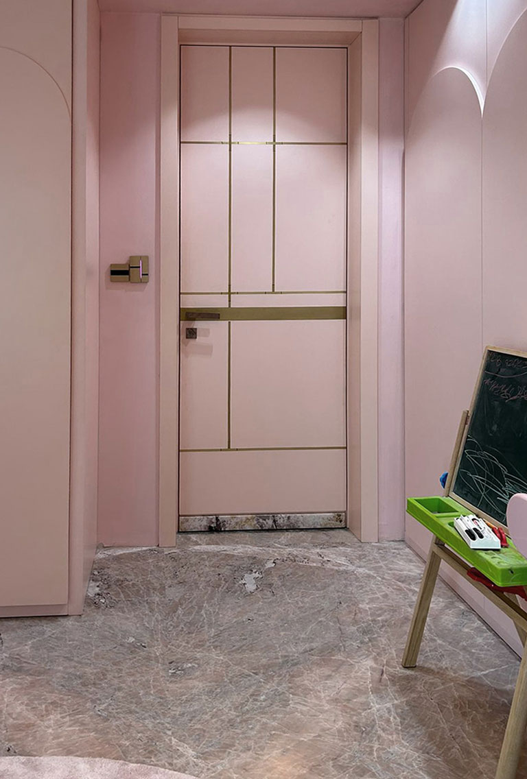 lusso designs residential apartment crest 22